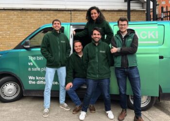 Pioneering Eco-Friendly Courier Services in London