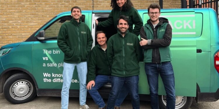 Pioneering Eco-Friendly Courier Services in London
